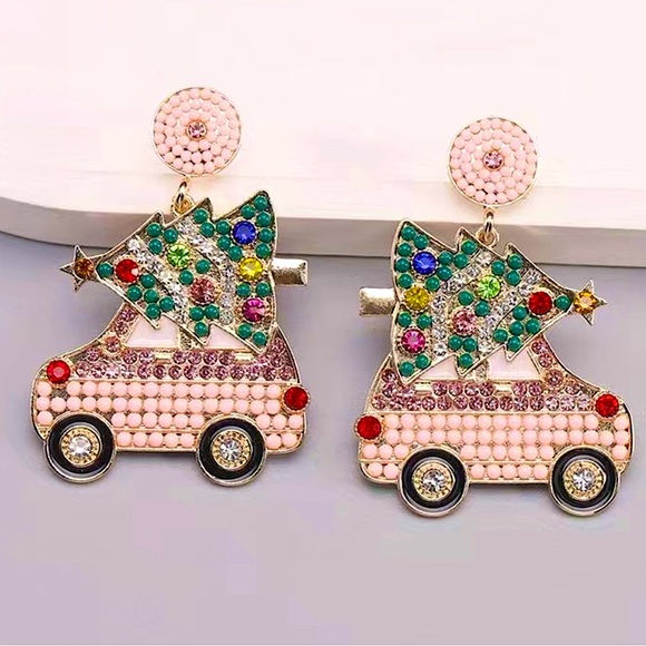 Retro Baby Pink Holiday Car with Tree - Picture 1 of 2